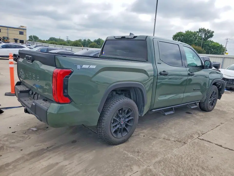 2022 TOYOTA TUNDRA SR5  