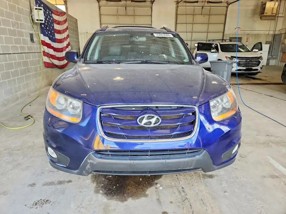 2010 HYUNDAI SANTA FE SE  