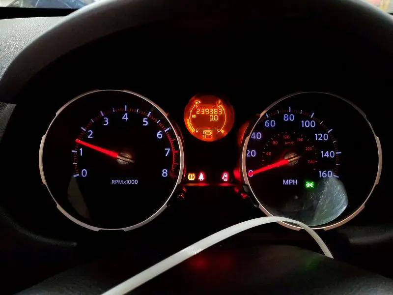 2010 NISSAN ROGUE SL  