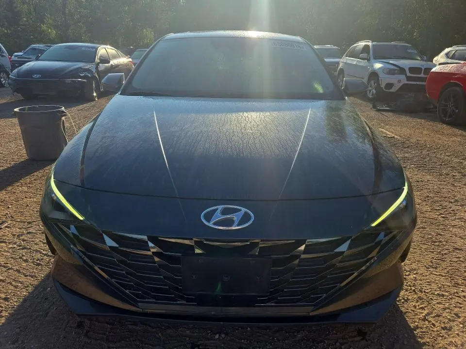 2023 HYUNDAI ELANTRA LIMITED  