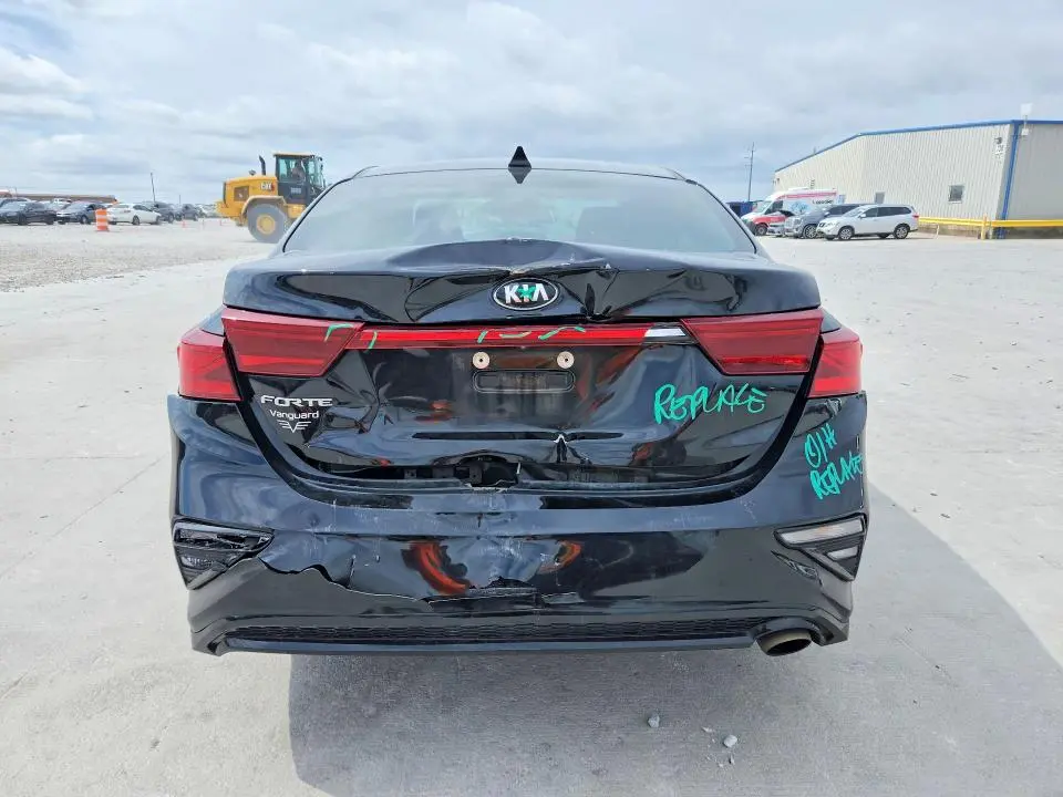 2020 KIA FORTE LXS  