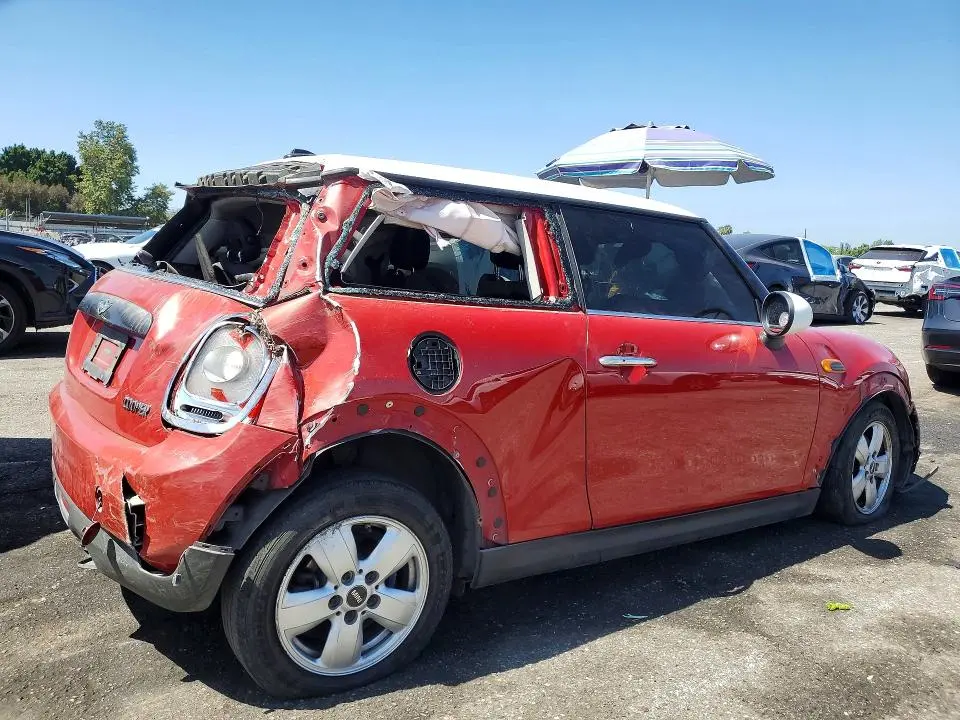 2016 MINI COOPER   