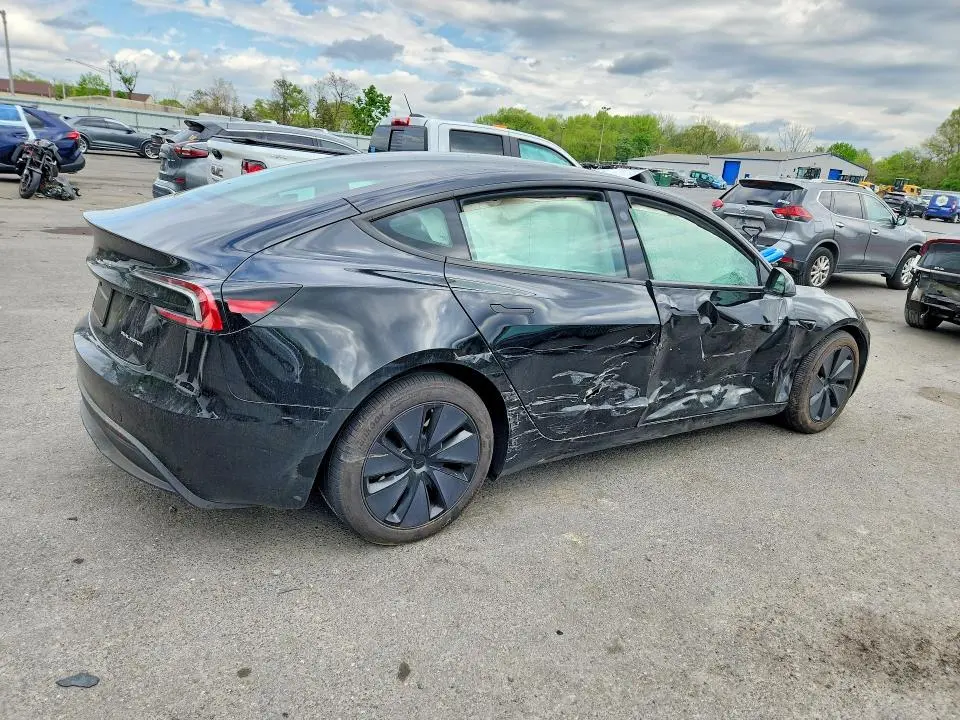 2025 TESLA MODEL 3   