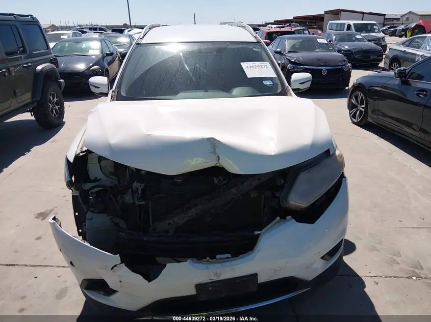 2016 NISSAN ROGUE SV