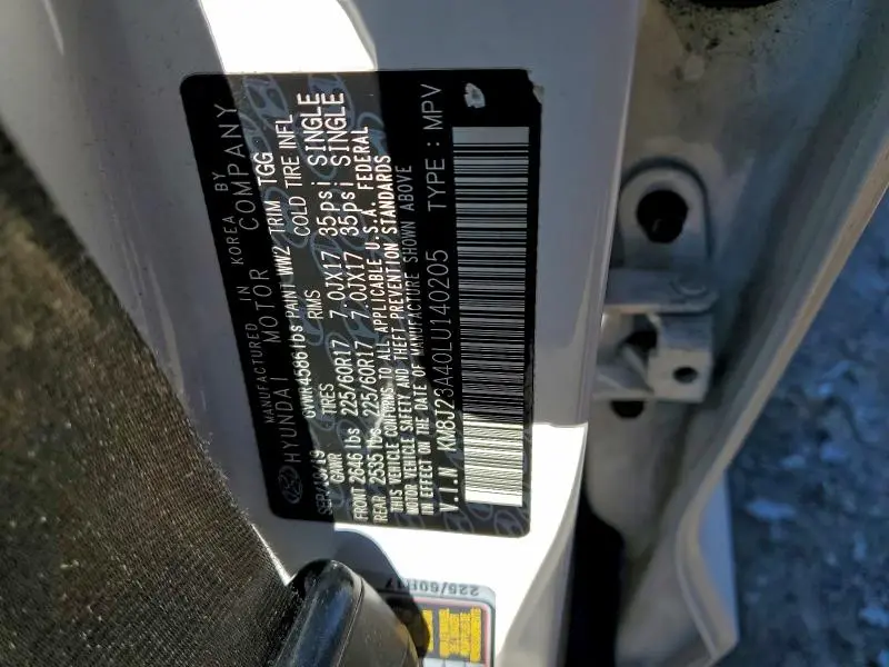 2020 HYUNDAI TUCSON SE  