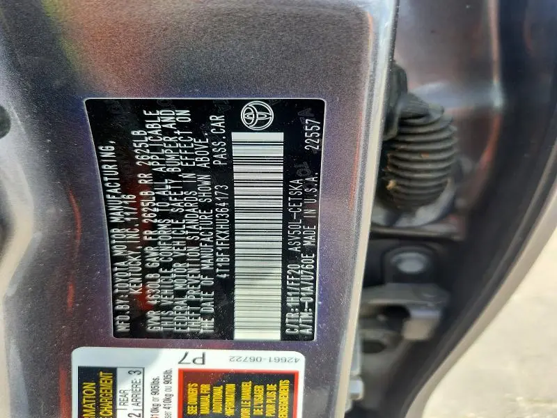 2017 TOYOTA CAMRY SE  