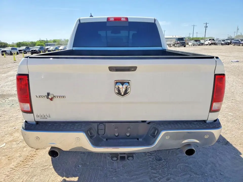2015 RAM 1500 SLT  