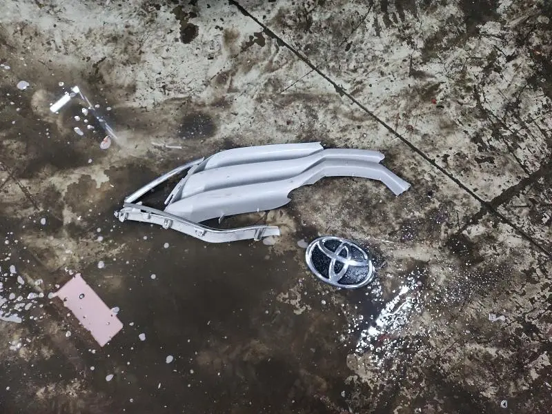 2010 TOYOTA CAMRY BASE  