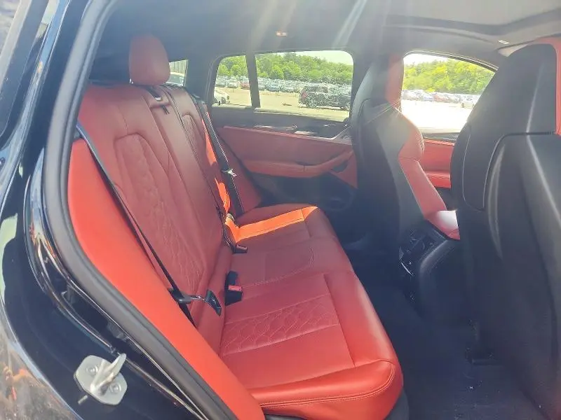 2023 BMW X4 M  