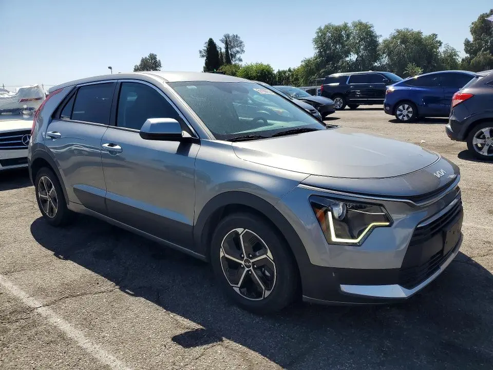 2023 KIA NIRO LX  
