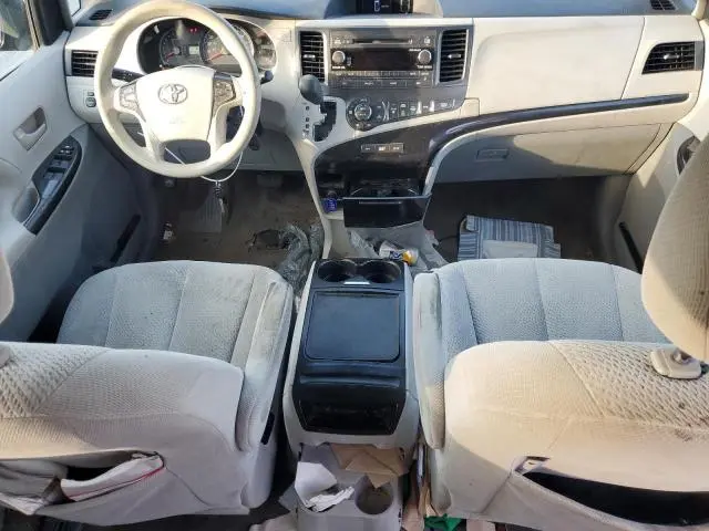 2014 TOYOTA SIENNA LE  