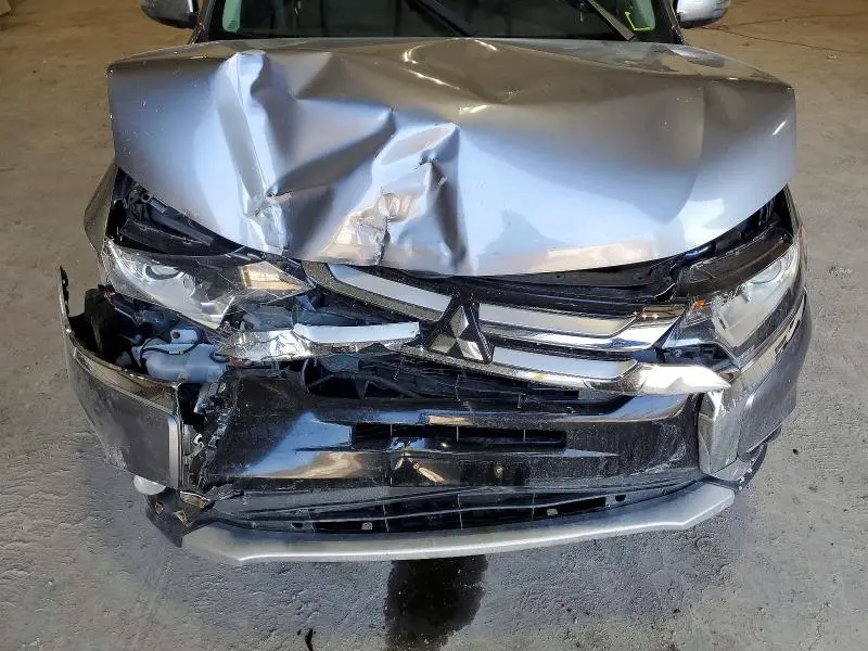 2018 MITSUBISHI OUTLANDER SE  