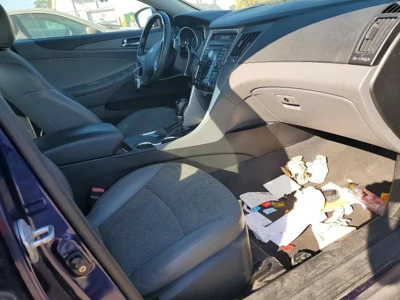 2011 HYUNDAI SONATA SE  