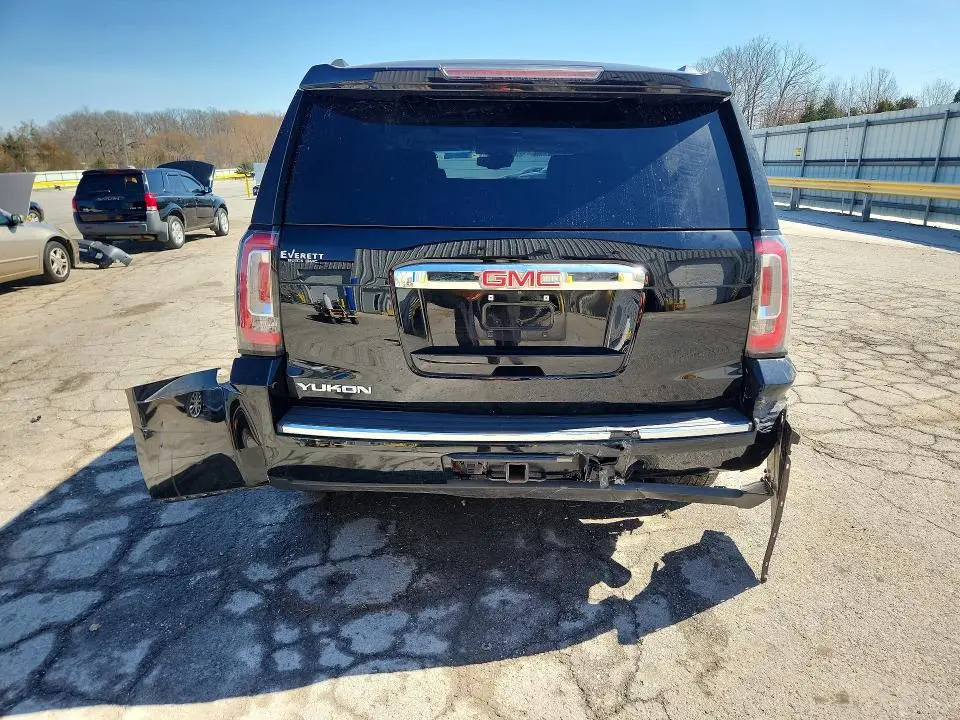 2016 GMC YUKON DENALI  