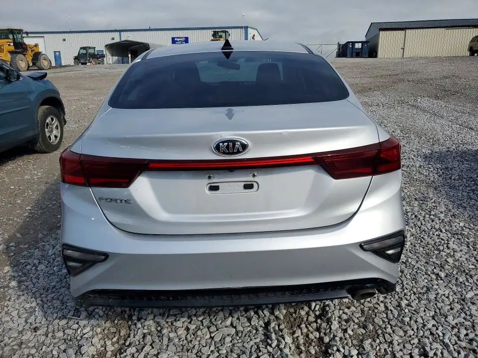 2019 KIA FORTE LXS  