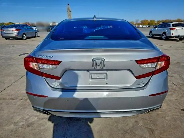 2019 HONDA ACCORD TOURING  