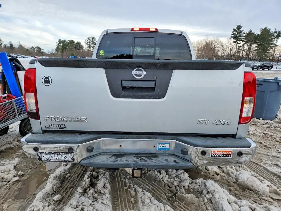 2015 NISSAN FRONTIER S  