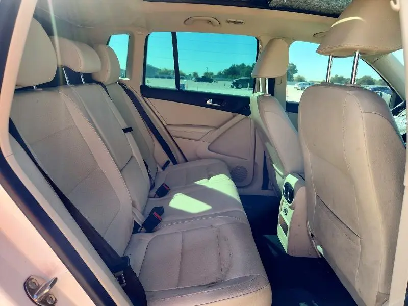 2013 VOLKSWAGEN TIGUAN S  