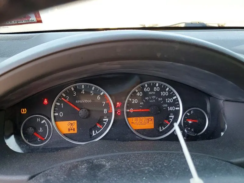 2011 NISSAN PATHFINDER S  