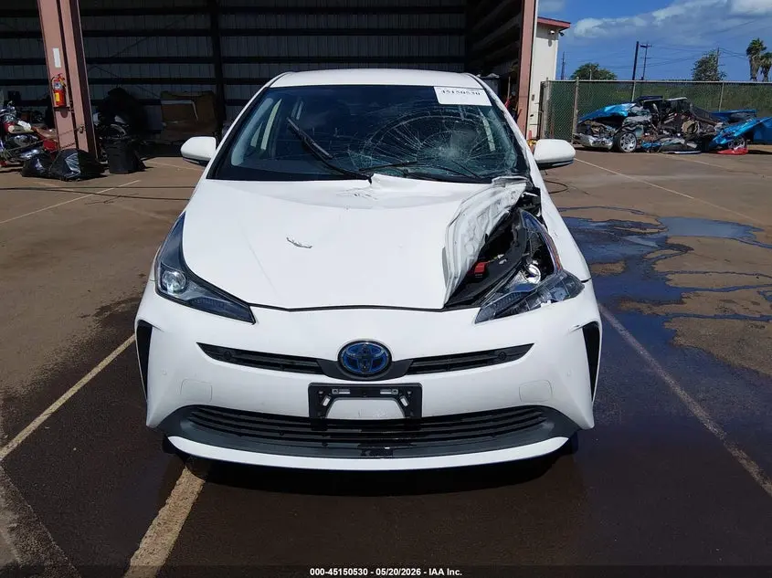 2020 TOYOTA PRIUS LE