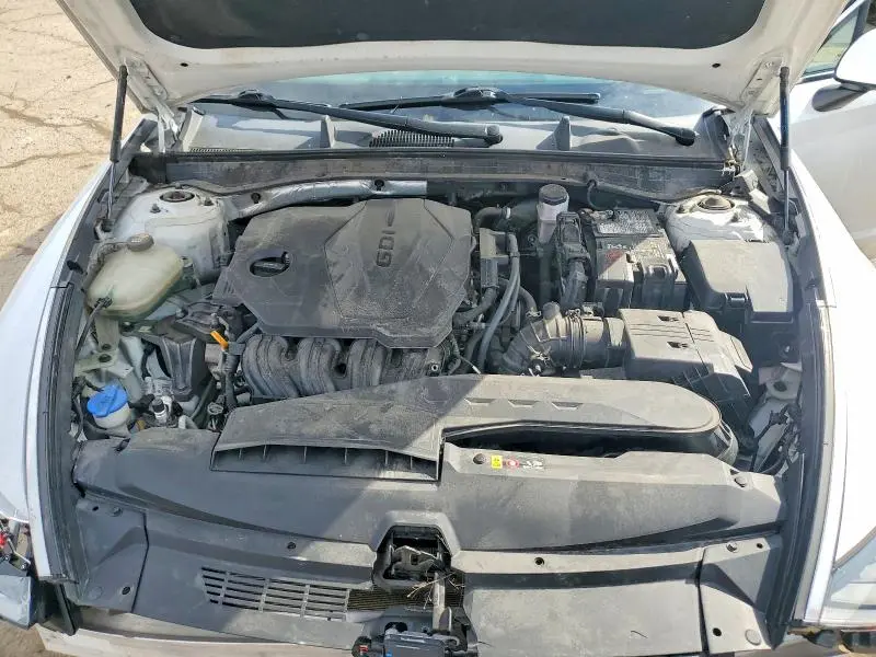 2020 HYUNDAI SONATA SE  