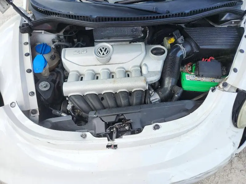 2010 VOLKSWAGEN NEW BEETLE 2.5L  