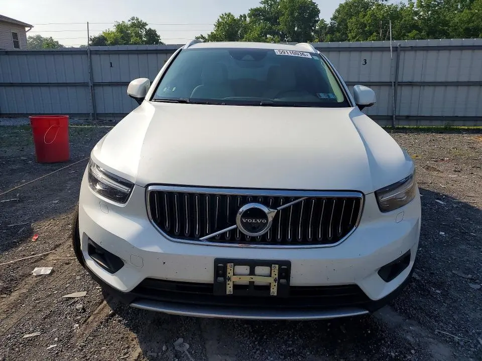 2019 VOLVO XC40 T5 INSCRIPTION  