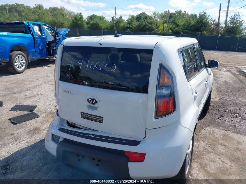 2011 KIA SOUL +