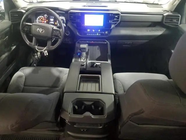 2024 TOYOTA TUNDRA CREWMAX SR  