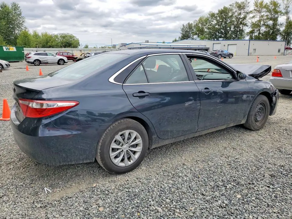 2017 TOYOTA CAMRY LE  