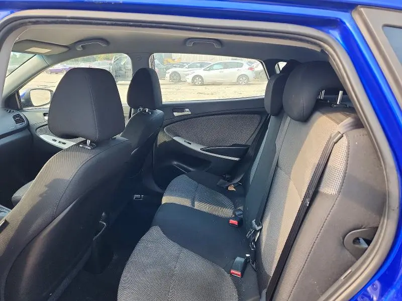 2012 HYUNDAI ACCENT GS  