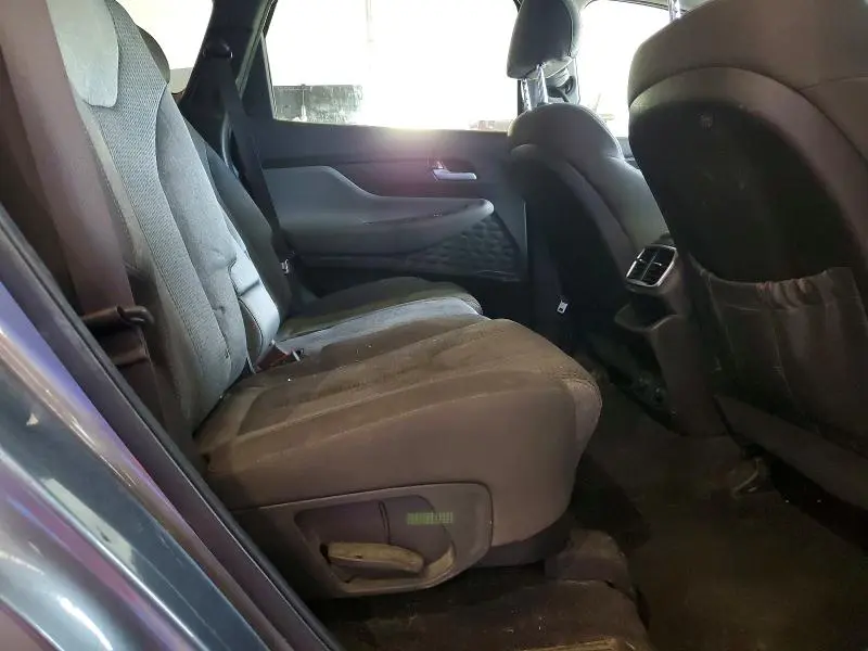 2019 HYUNDAI SANTA FE SE  
