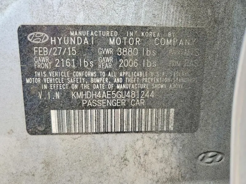 2016 HYUNDAI ELANTRA SE  