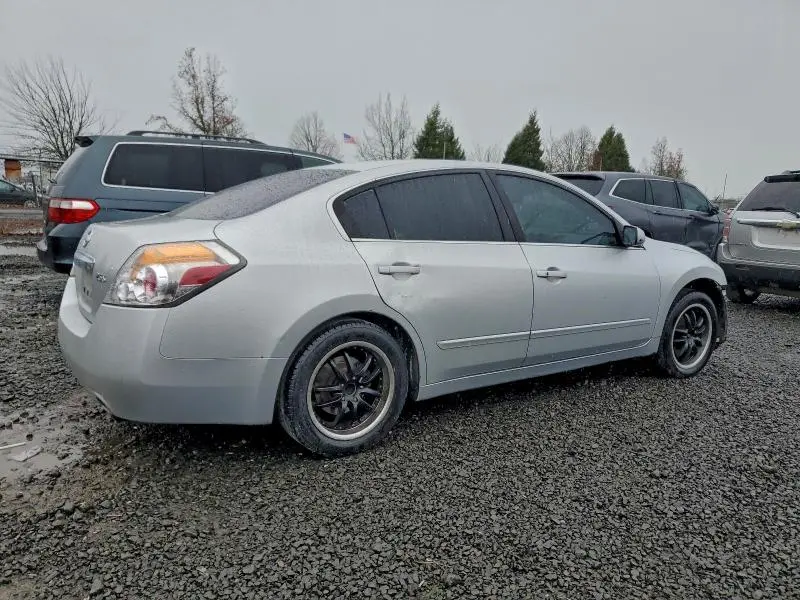 2010 NISSAN ALTIMA BASE  