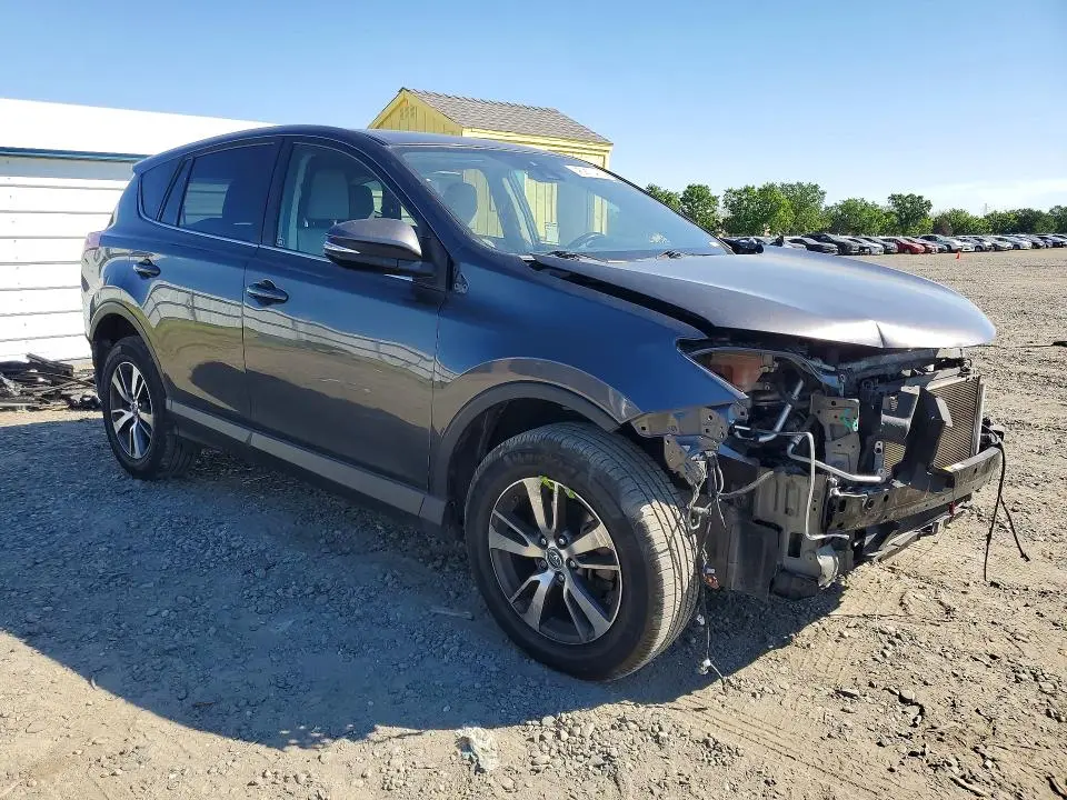 2018 TOYOTA RAV4 XLE  