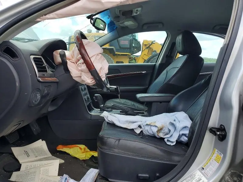 2010 LINCOLN MKZ   
