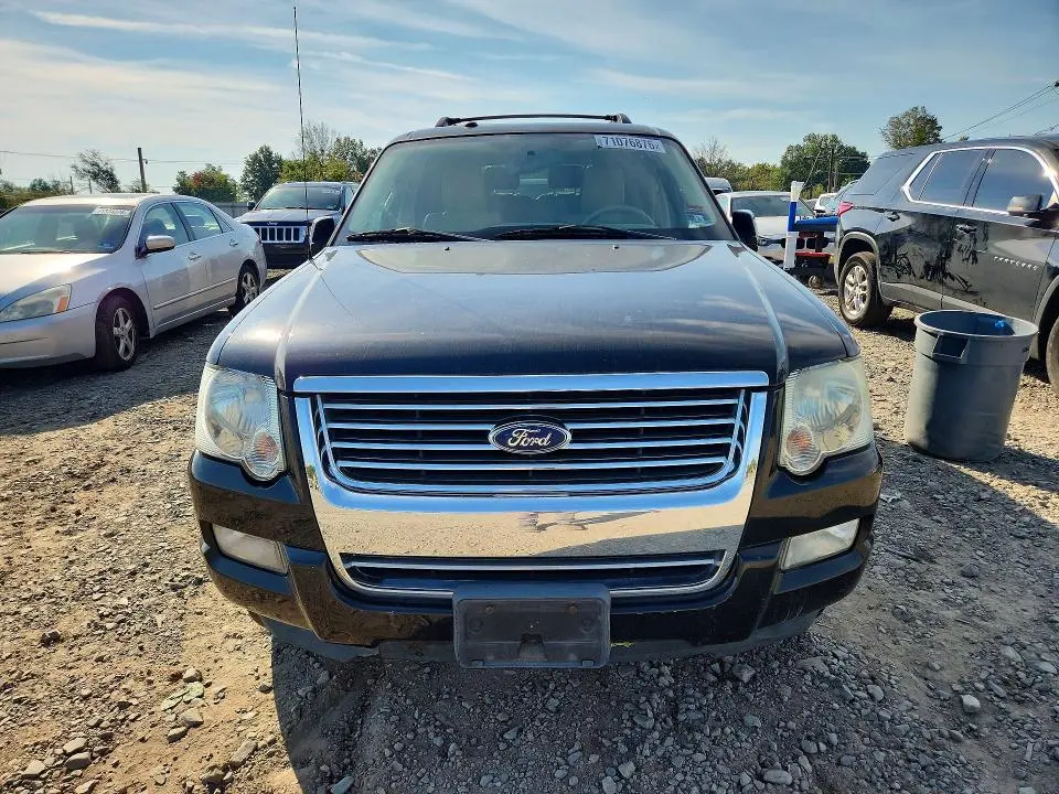 2010 FORD EXPLORER LIMITED  
