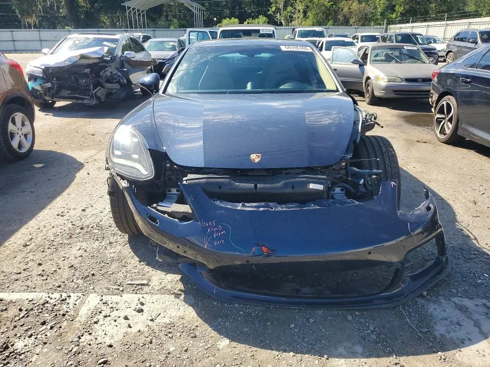 2018 PORSCHE PANAMERA 4  