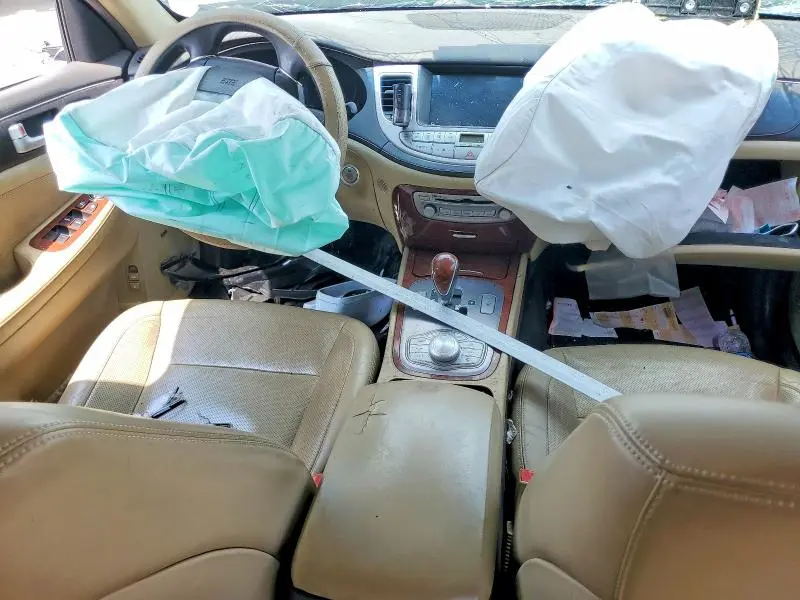 2013 HYUNDAI GENESIS 3.8L  