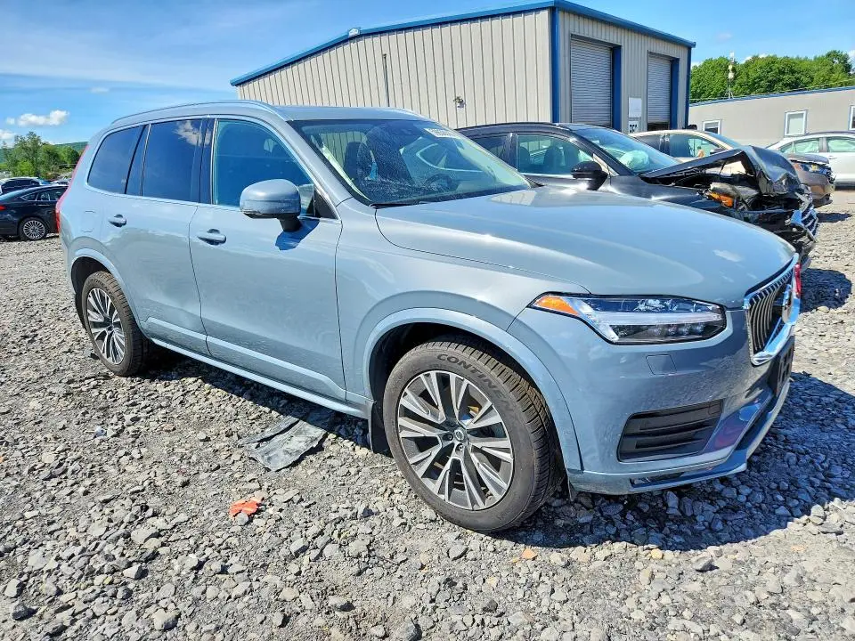 2022 VOLVO XC90 T5 MOMENTUM  
