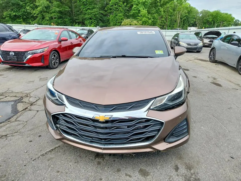 2019 CHEVROLET CRUZE LT  