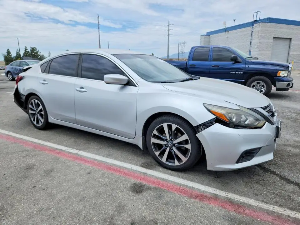 2017 NISSAN ALTIMA 2.5 SR  