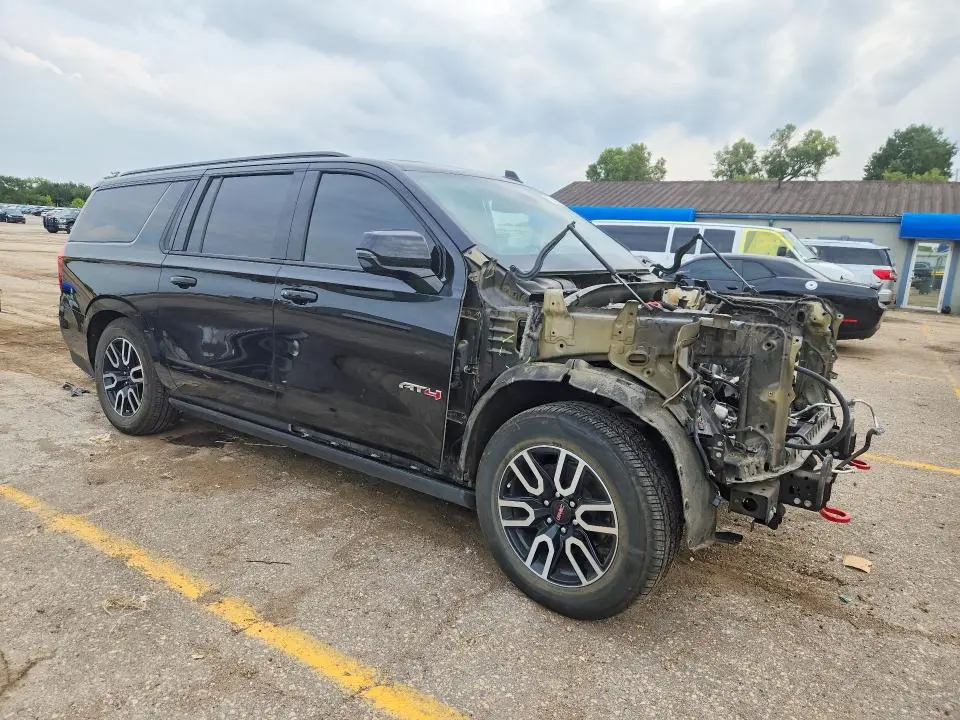 2021 GMC YUKON XL K1500 AT4  