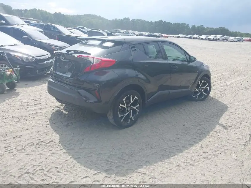 2021 TOYOTA C-HR XLE