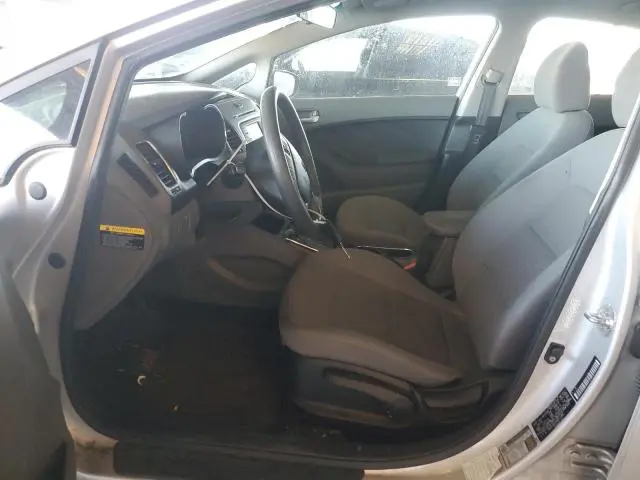 2017 KIA FORTE LX  