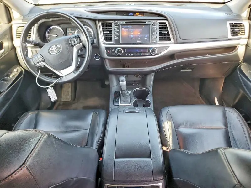 2015 TOYOTA HIGHLANDER XLE  