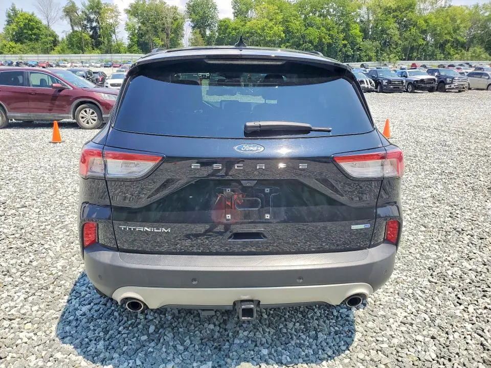 2020 FORD ESCAPE TITANIUM  