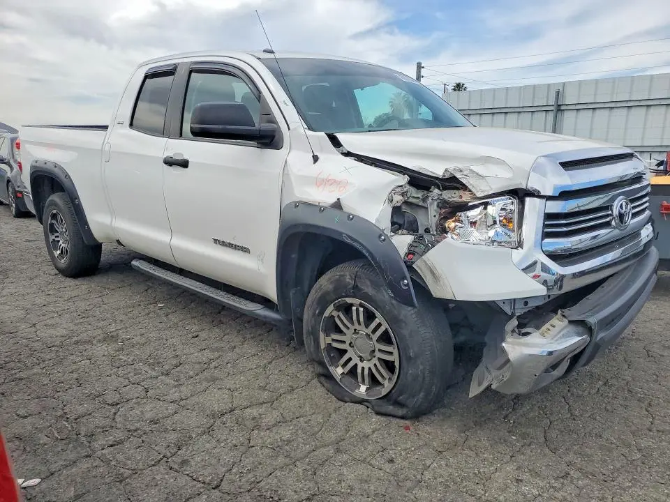 2017 TOYOTA TUNDRA   