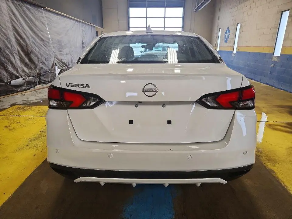2025 NISSAN VERSA SV  