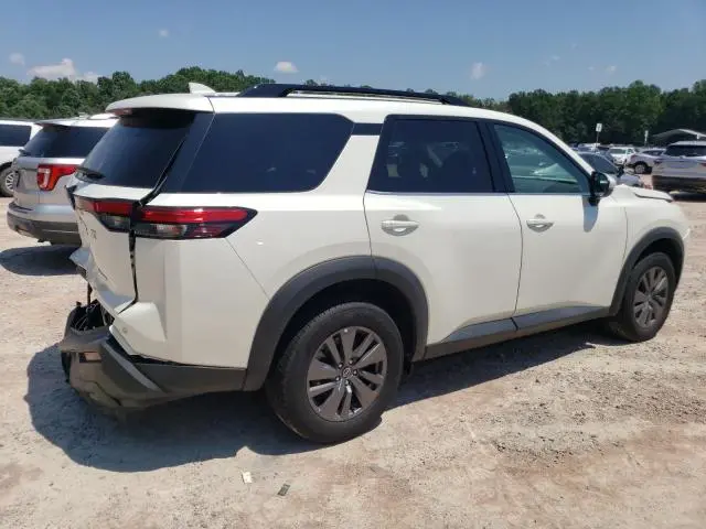 2024 NISSAN PATHFINDER SV  